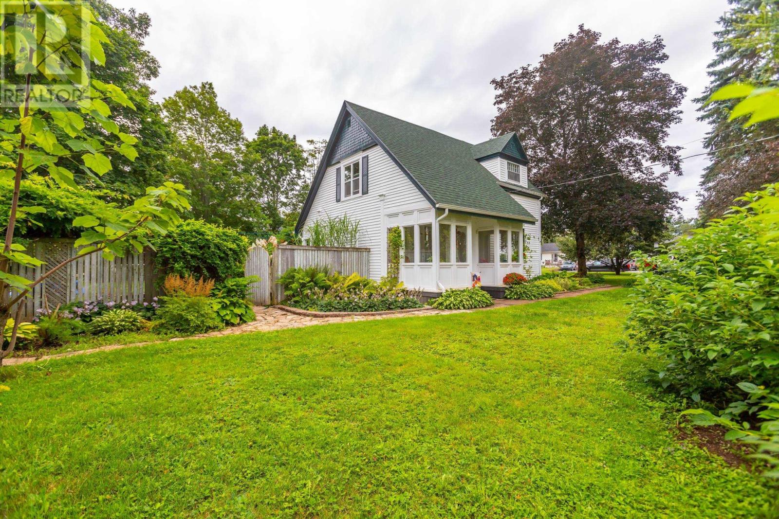 60 King Street, Middleton, Nova Scotia B0S1P0 REALTOR.ca