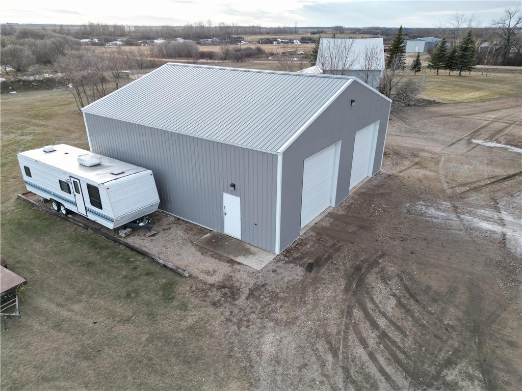For sale 11167 100 Road W, Killarney, Manitoba R0K1G0 202331862