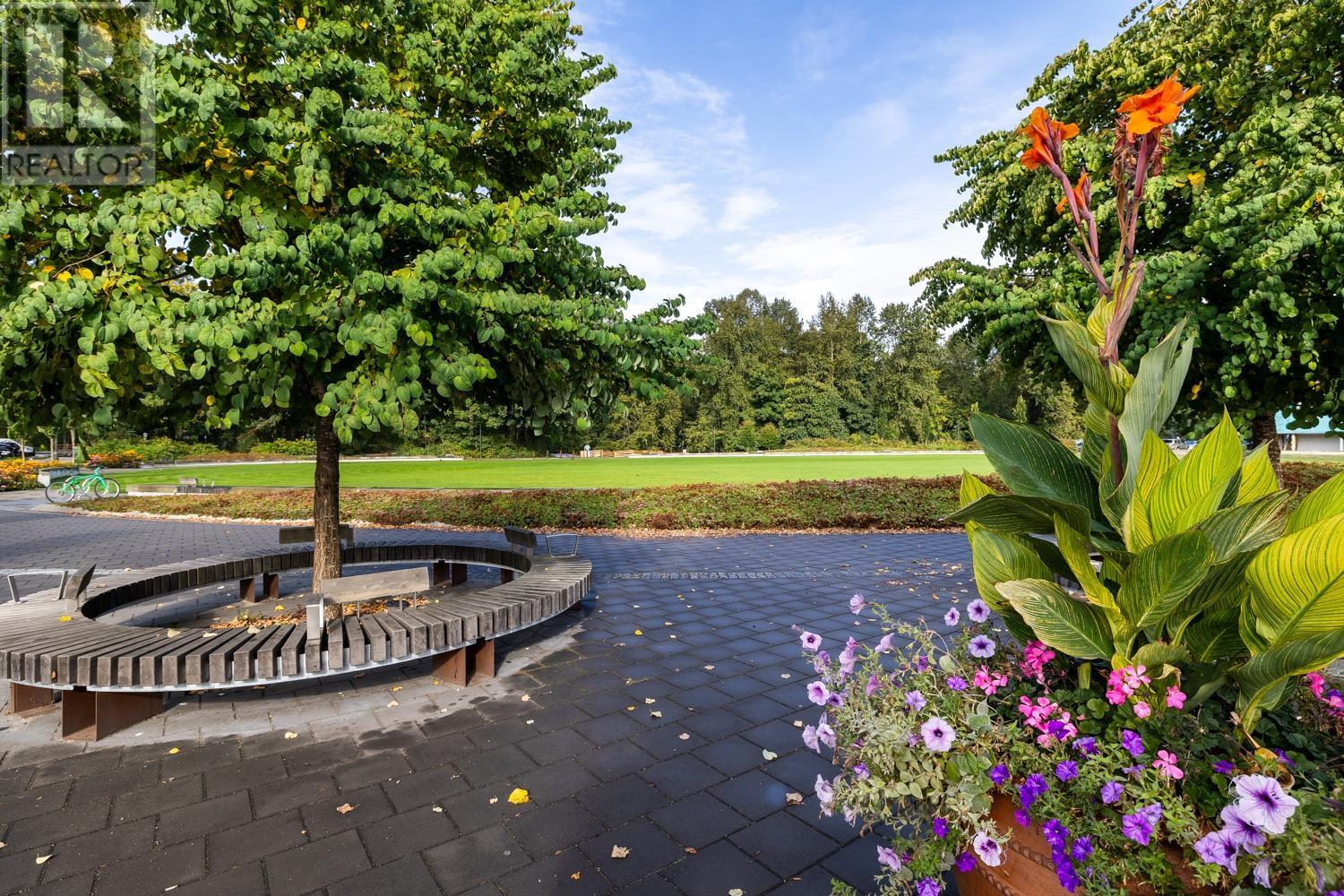 For sale 304 1471 HUNTER STREET,