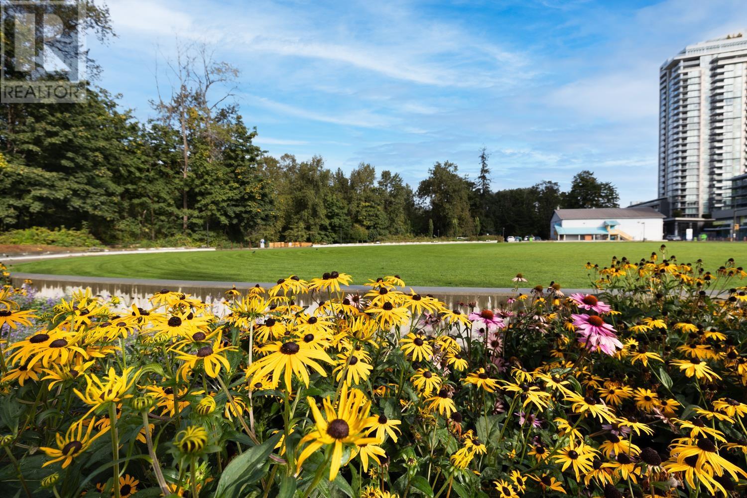 For sale 304 1471 HUNTER STREET,