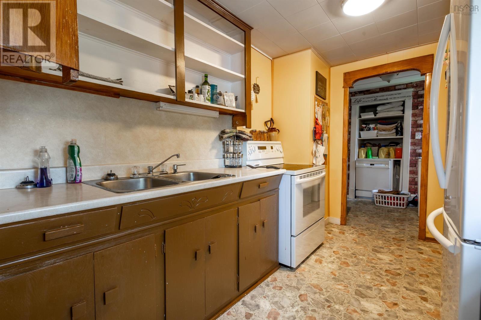 For sale 748 Westmount Road, Westmount, Nova Scotia B1P1B7 202325413