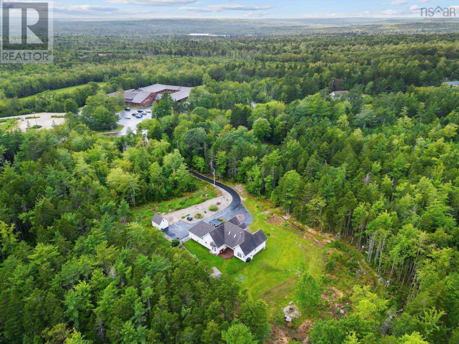 For sale 844 Highway 12, Chester Basin, Nova Scotia B0J1K0 202319402