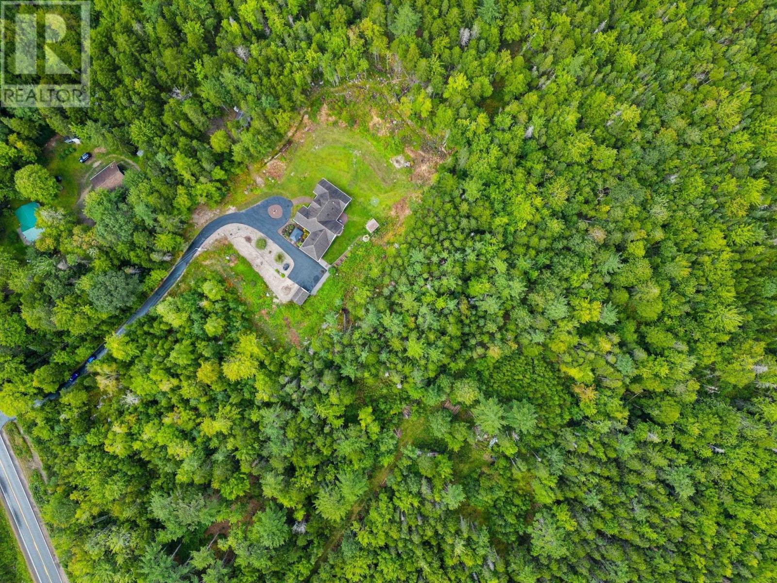 For sale 844 Highway 12, Chester Basin, Nova Scotia B0J1K0 202319402