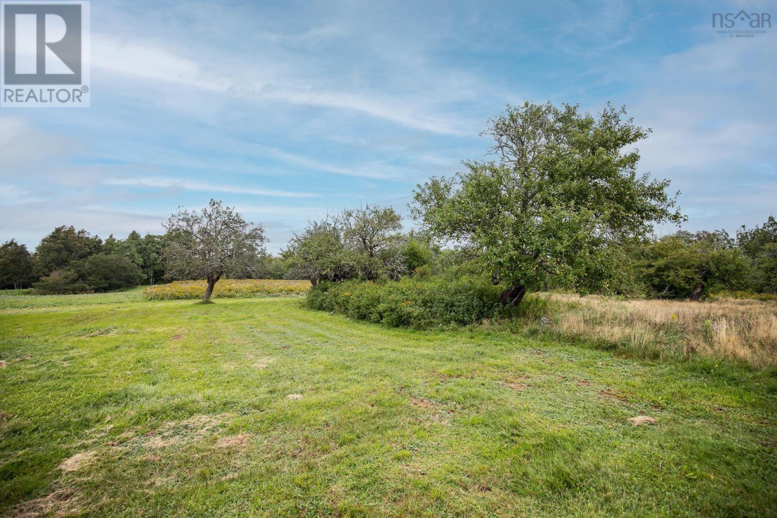 For sale 1760 Lower Maccan Road, Lower Maccan, Nova Scotia B0L1B0