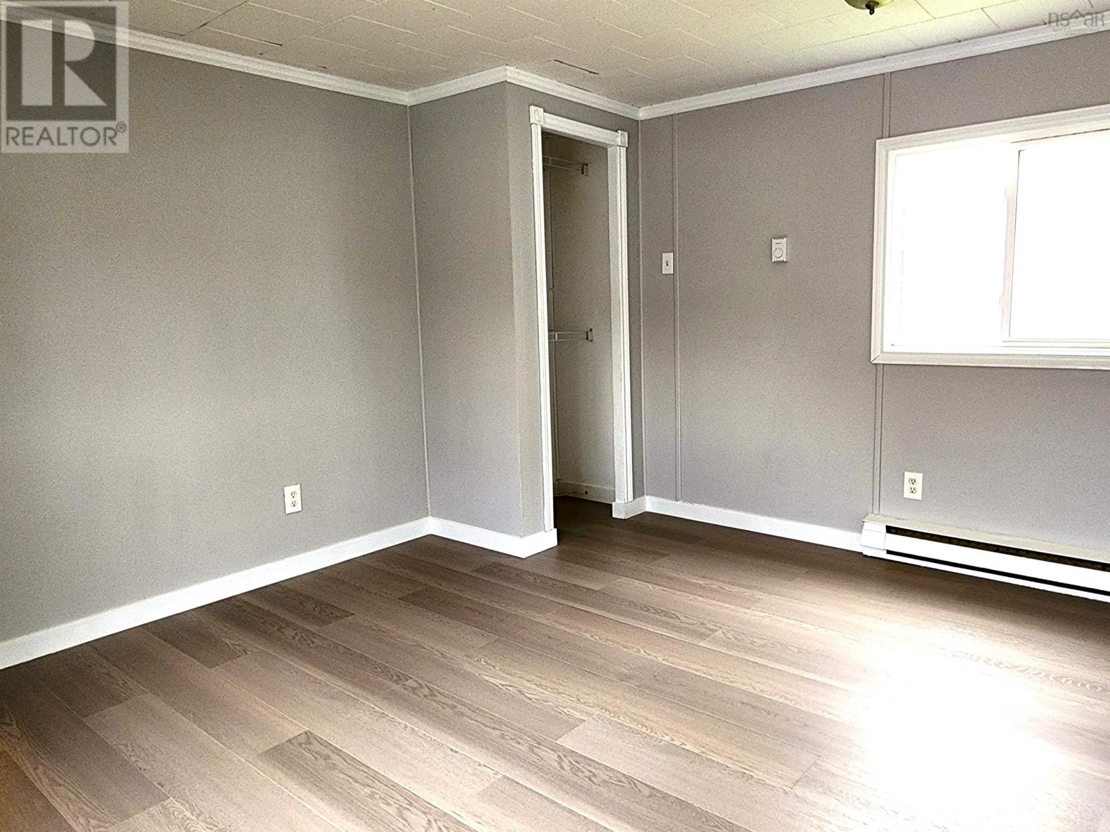 For sale 1056 Bustin Avenue, Beaver Bank, Nova Scotia B4E1K9