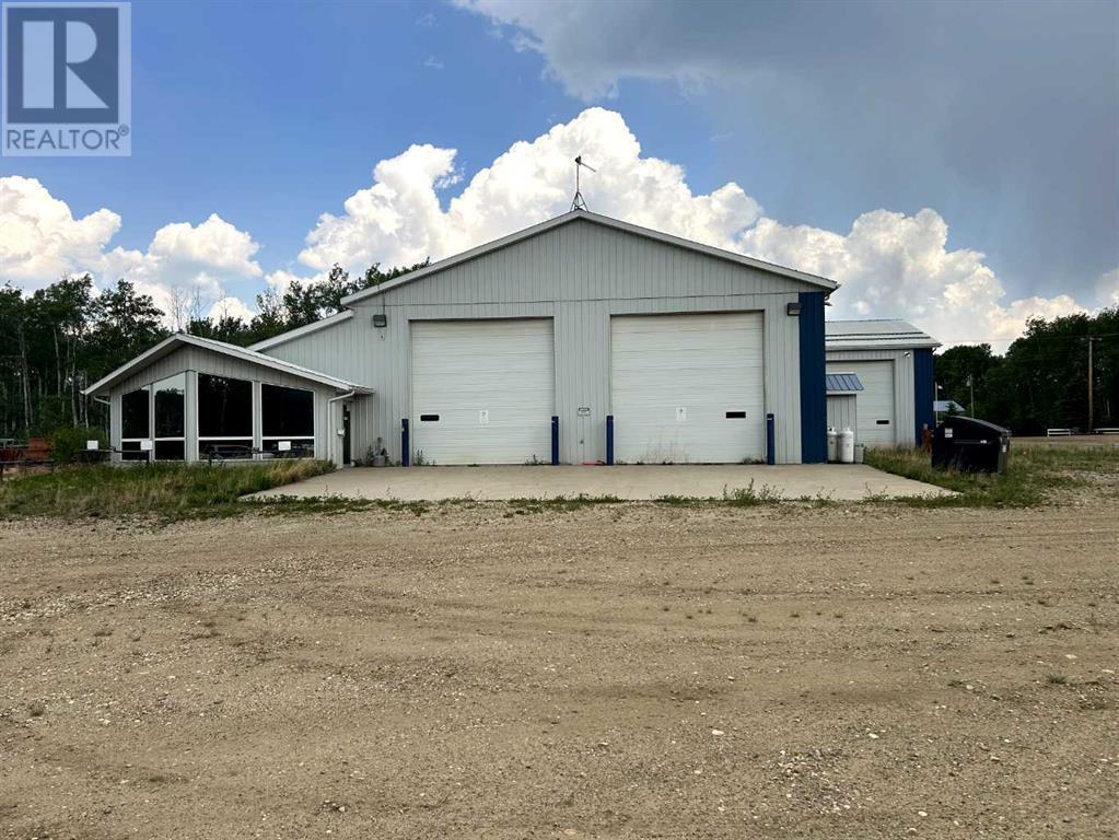 For lease 301 Forrestry Drive, Red Earth Creek, Alberta T0G1X0