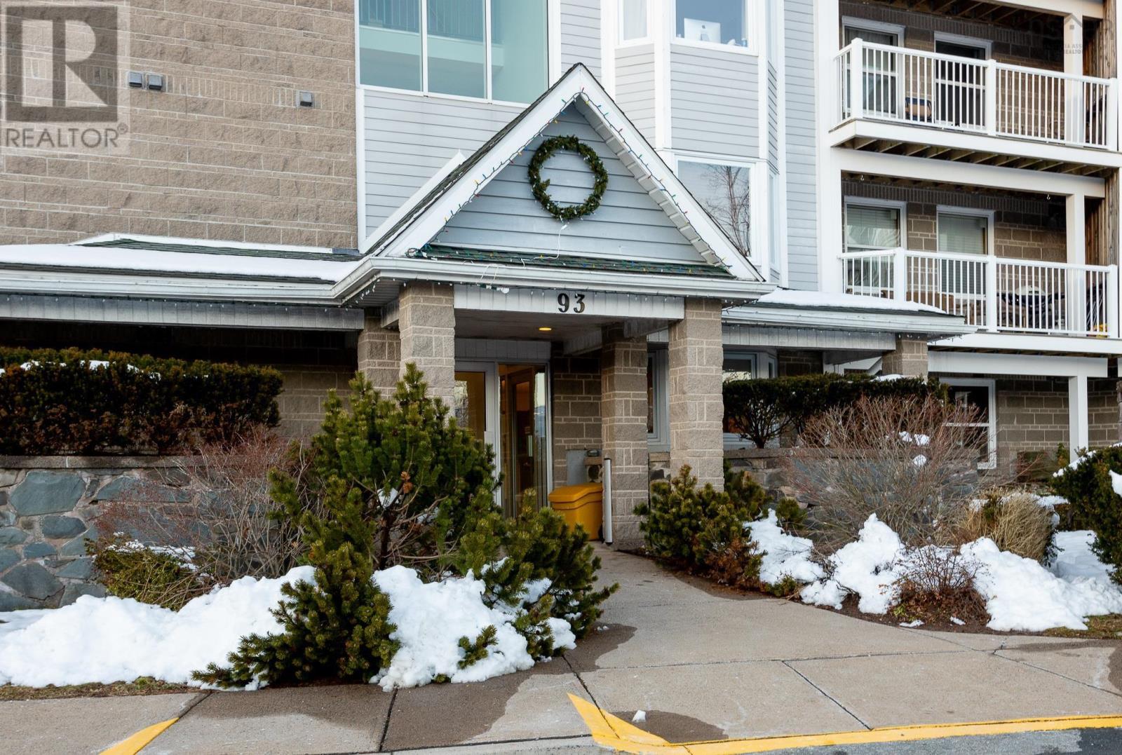 For sale 106 93 Kearney Lake Road, Halifax, Nova Scotia B3M4E7