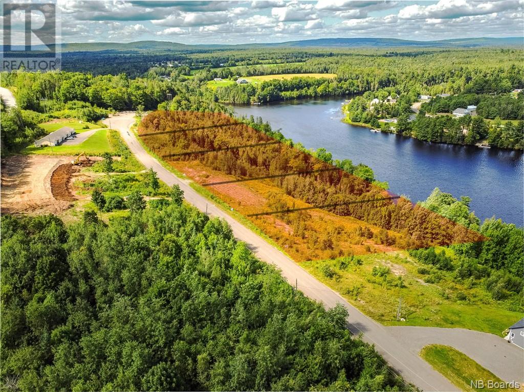 For sale 46 Clearview Court, Nackawic, New Brunswick E6G1V2 NB079168