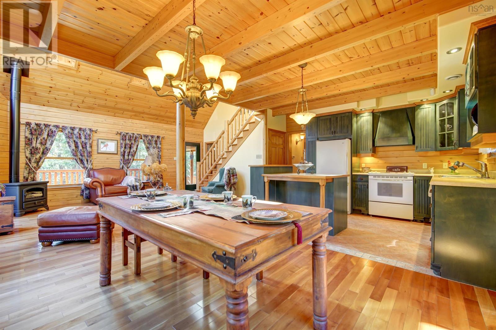 For sale 3447 Highway 2, Fall River, Nova Scotia B2T1J2 202225351