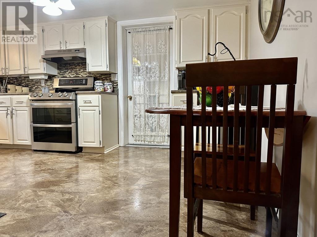 For sale 21 Ramey Road, Bridgewater, Nova Scotia B4V2R2 202317588