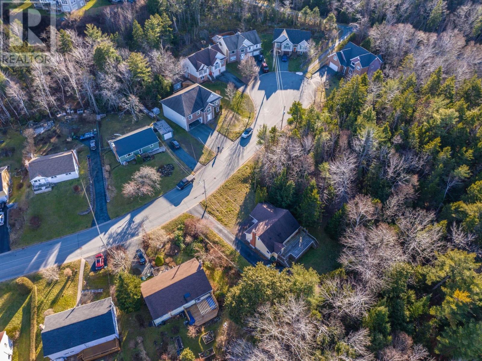 For sale 23 Glenmont Drive, Bedford, Nova Scotia B4A1H1 202325578