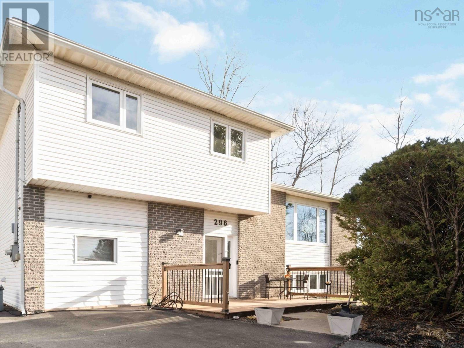 For sale 296 Lakeview Avenue, Middle Sackville, Nova Scotia B4E3B6