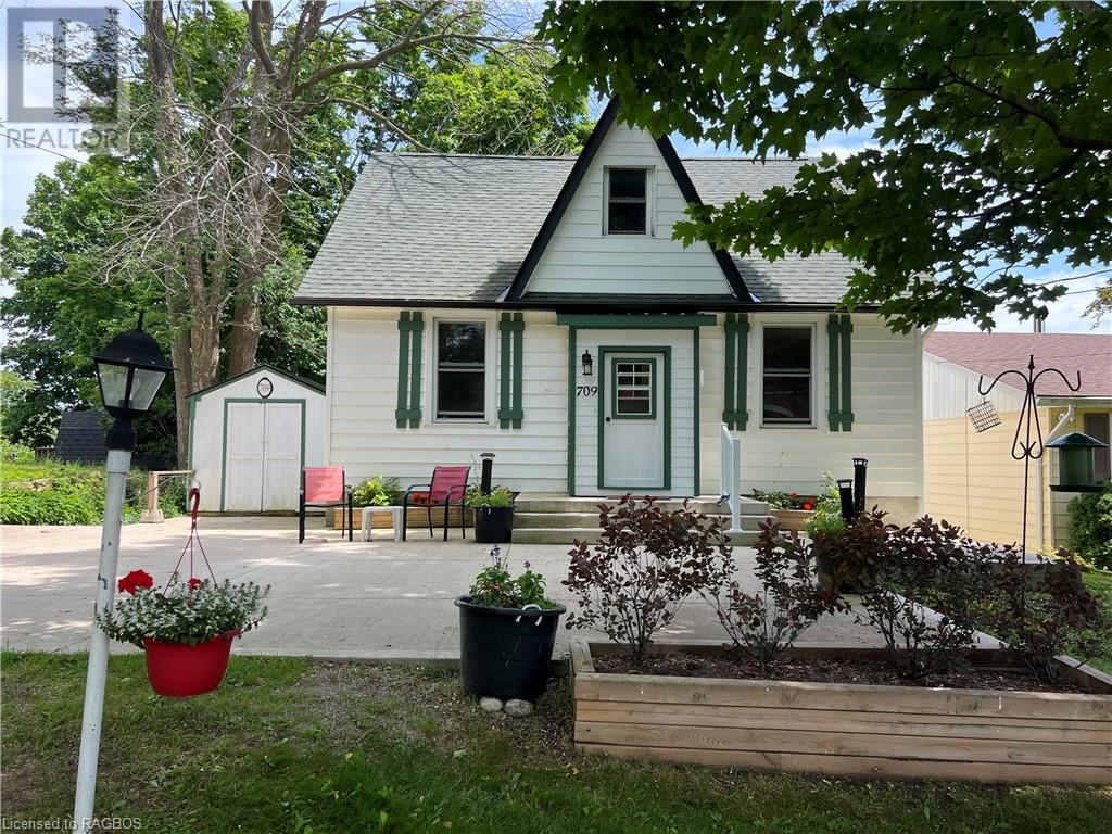 For sale 709 GOULD Street, Wiarton, Ontario N0H2T0 40522200 REALTOR.ca