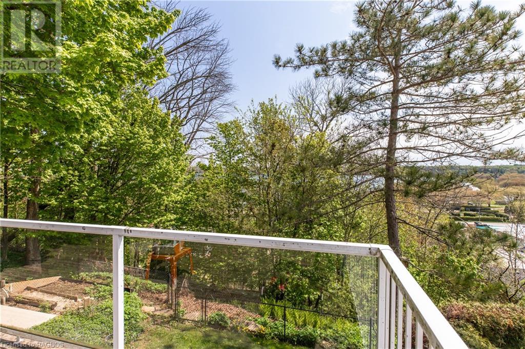 For sale 709 GOULD Street, Wiarton, Ontario N0H2T0 40522200 REALTOR.ca