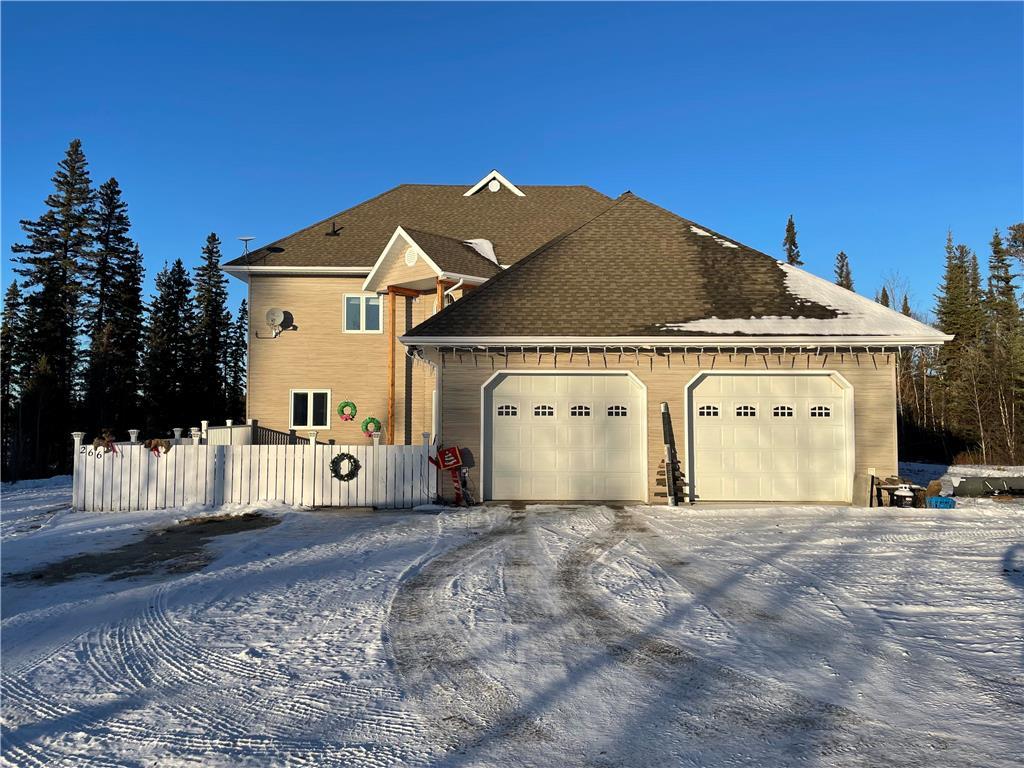 For sale 266 Shoreline Road, Cranberry Portage, Manitoba R0B0H0