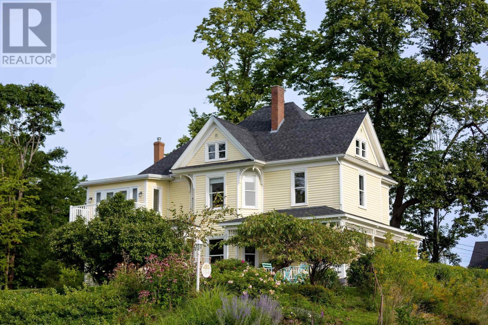 For sale 154 Terrace Street, New Glasgow, Nova Scotia B2H1R4