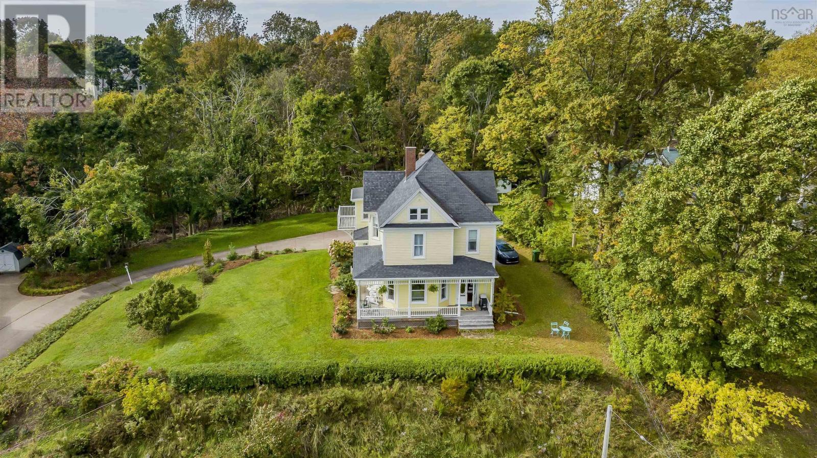 For sale 154 Terrace Street, New Glasgow, Nova Scotia B2H1R4