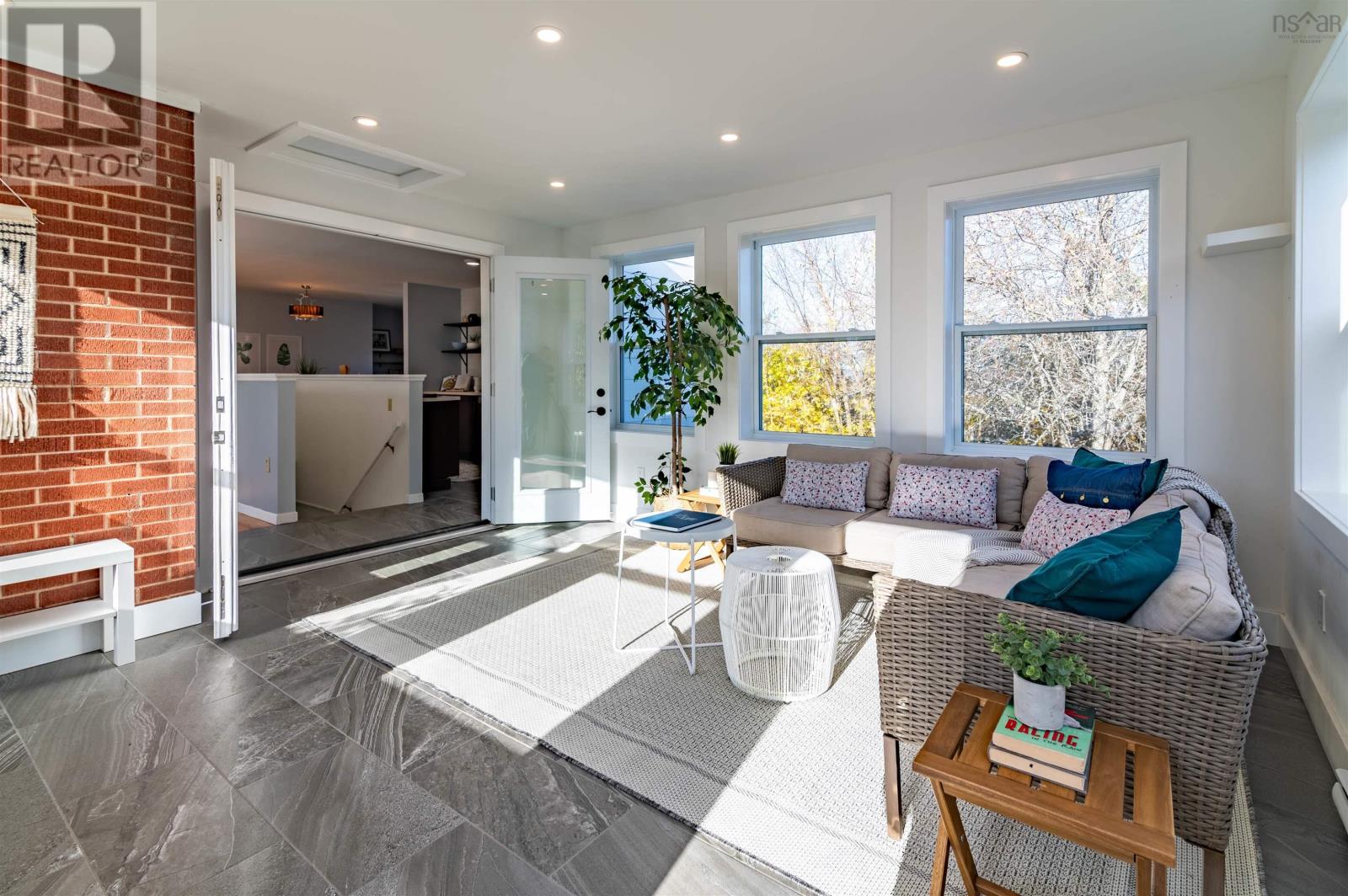 For sale 52 Woodland Drive, Wolfville, Nova Scotia B4P1H8 202322287 REALTOR.ca