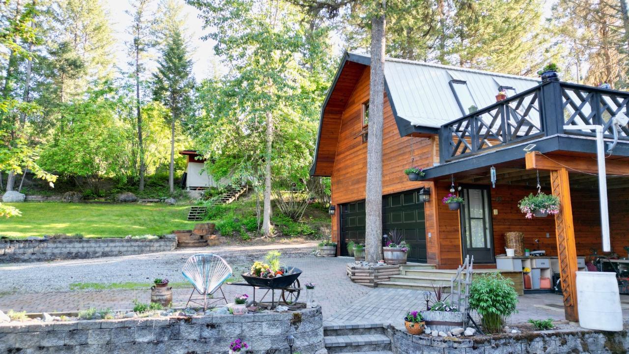 For sale 1323 TIE LAKE SHORE ROAD S, Jaffray, British Columbia V0B1T0