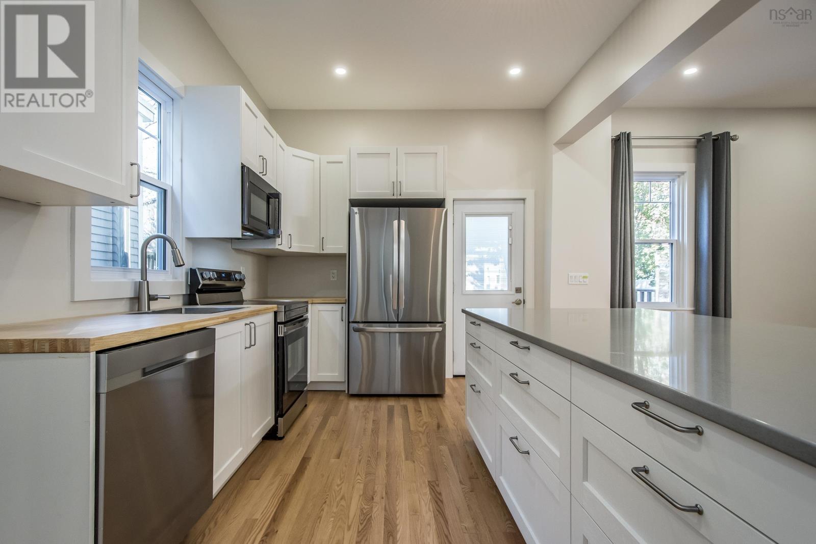 For sale 6143 Pepperell Street, Halifax Peninsula, Nova Scotia B3H2P1