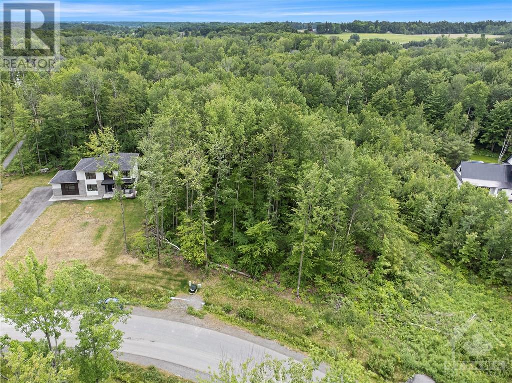 For sale 1590 KINSELLA DRIVE, Ottawa, Ontario K4C1A9 1371628