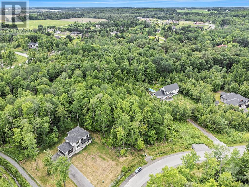 For sale 1590 KINSELLA DRIVE, Ottawa, Ontario K4C1A9 1371628