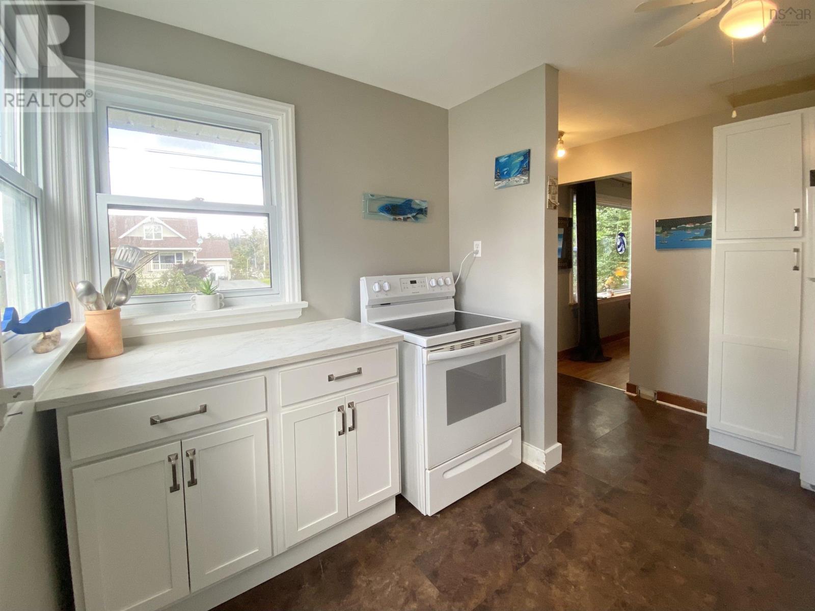 1760 St Margarets Bay Road, Timberlea, Nova Scotia B3T1K9 REALTOR.ca