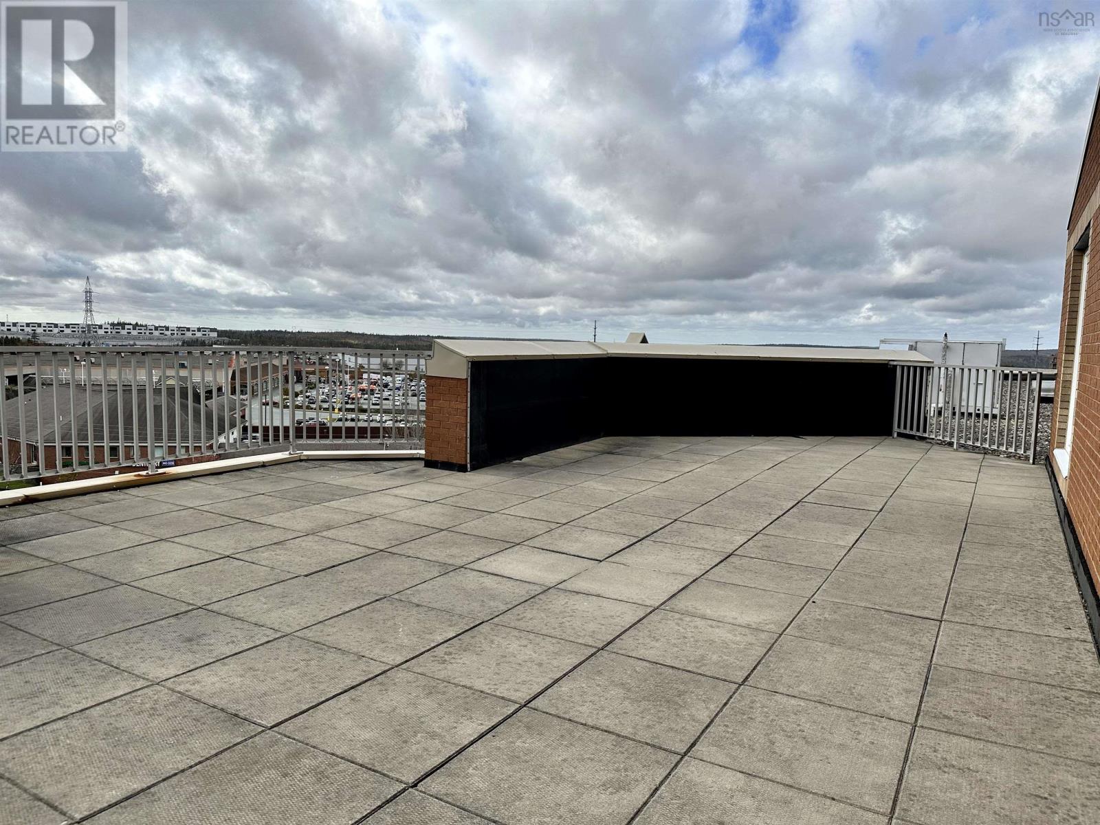 For sale 108 10 Regency Park Drive, Halifax, Nova Scotia B3S1P2