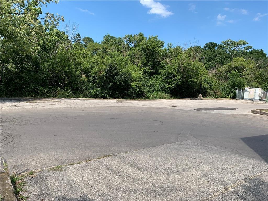 For lease 20 HARTZEL Road, Unit 2, St. Catharines, Ontario L2P1M3