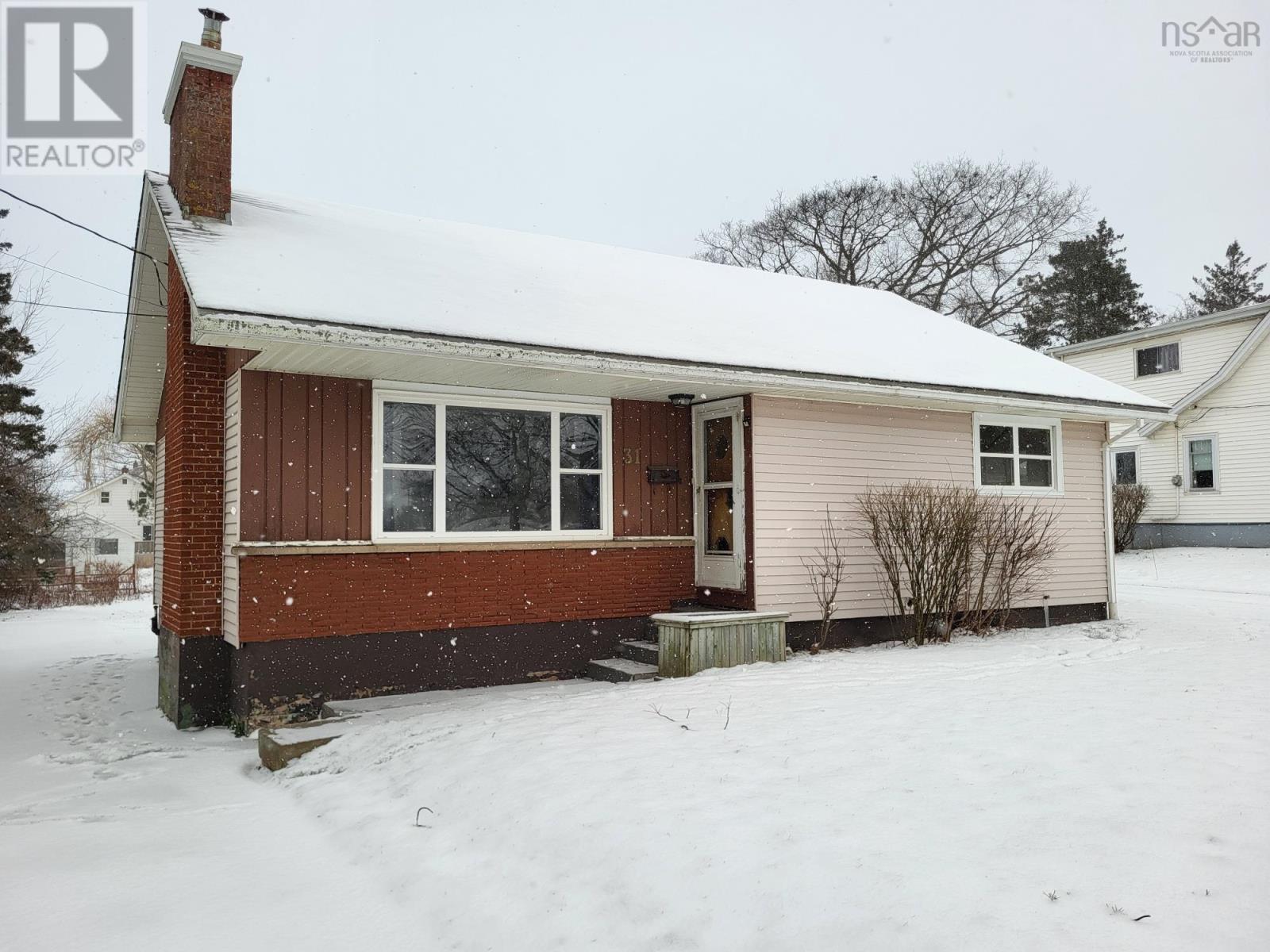 For sale 31 College Rd, Bible Hill, Nova Scotia B2N2P2 202325756