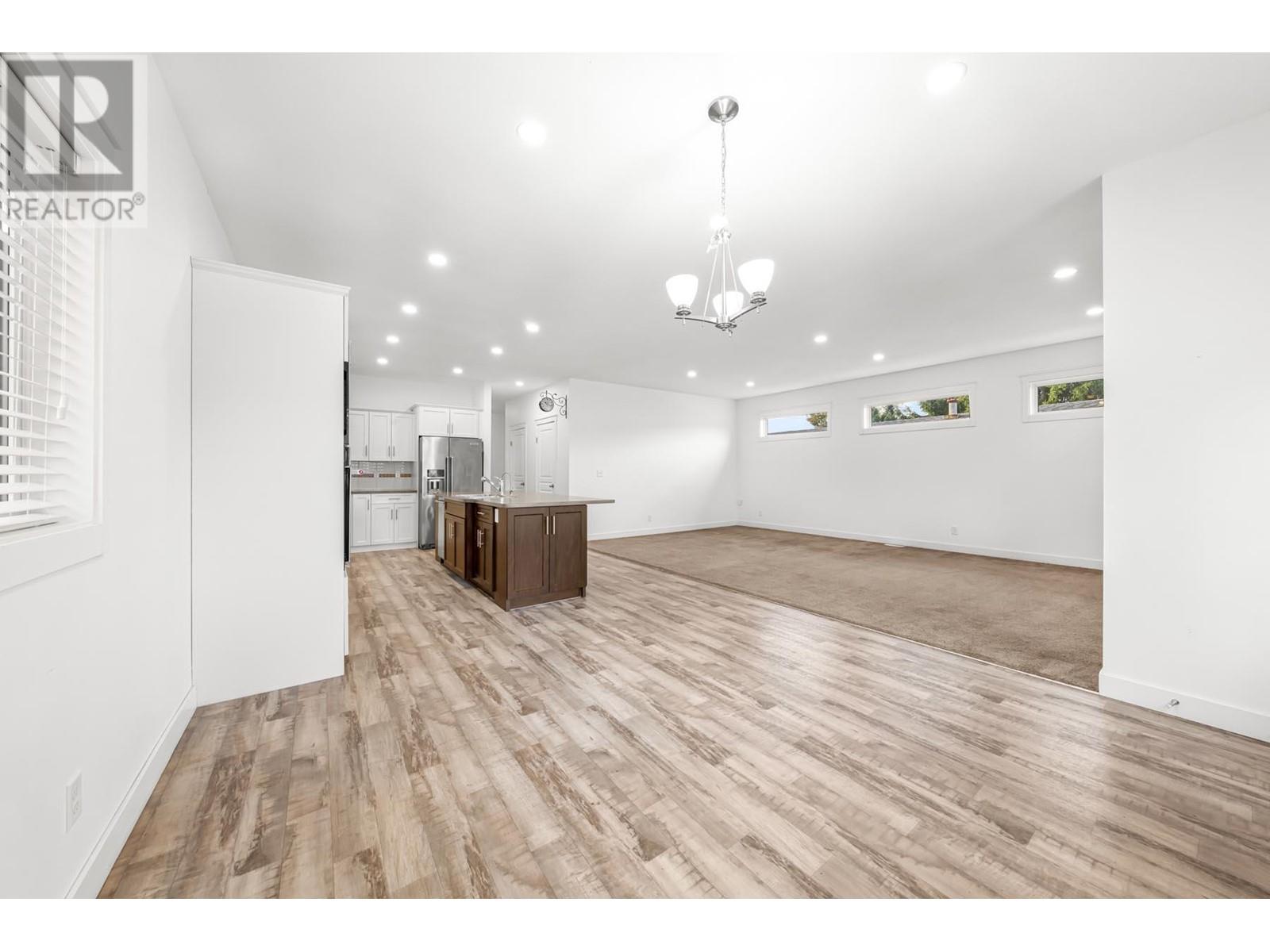 For sale 132 145 KING EDWARD STREET, Coquitlam, British Columbia V3K6M2 R2829369 REALTOR.ca