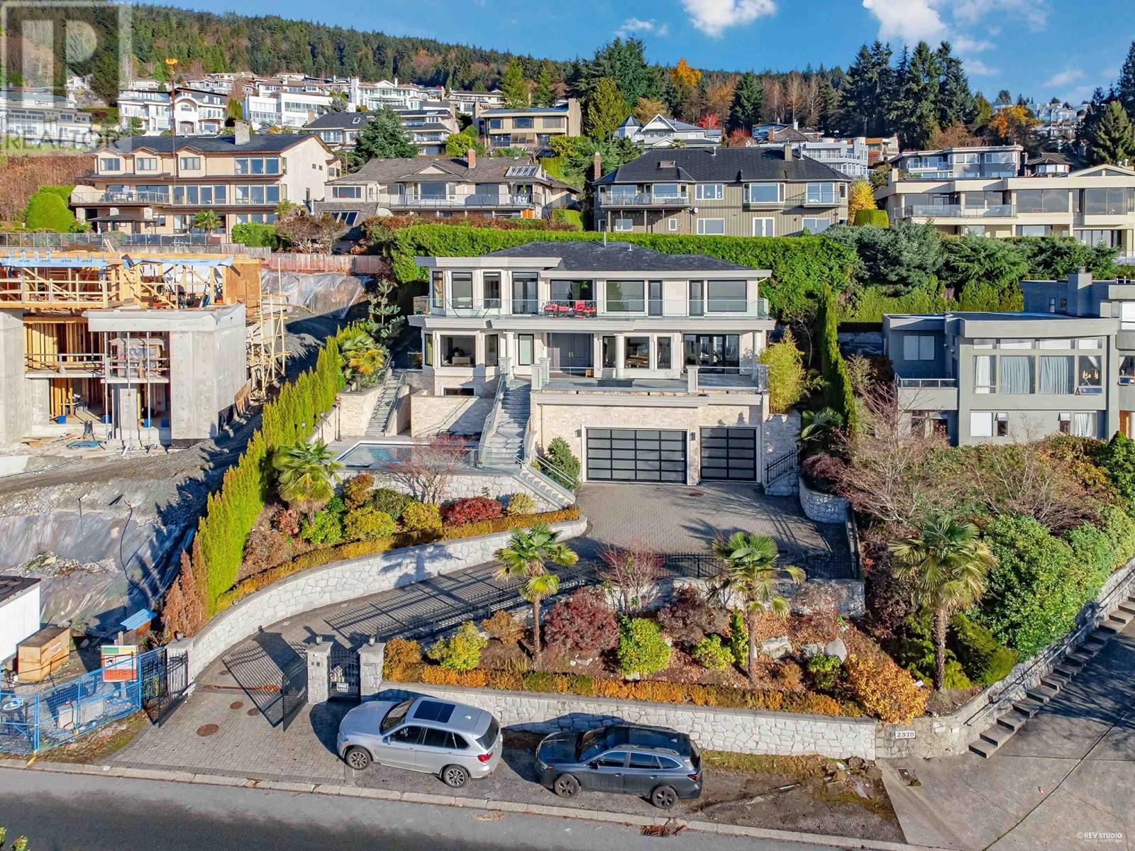 For sale 2382 WESTHILL DRIVE, West Vancouver, British Columbia V7S2Z5 R2835928 REALTOR.ca