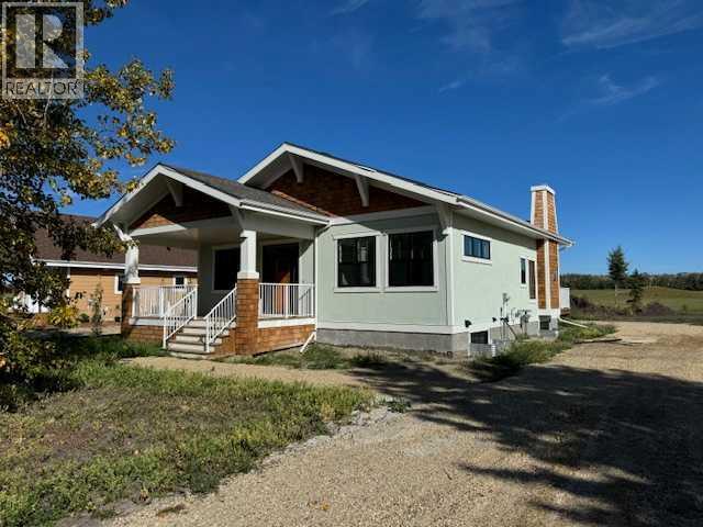 For sale 201 Canal Street, Rural Ponoka County, Alberta T4L2N3