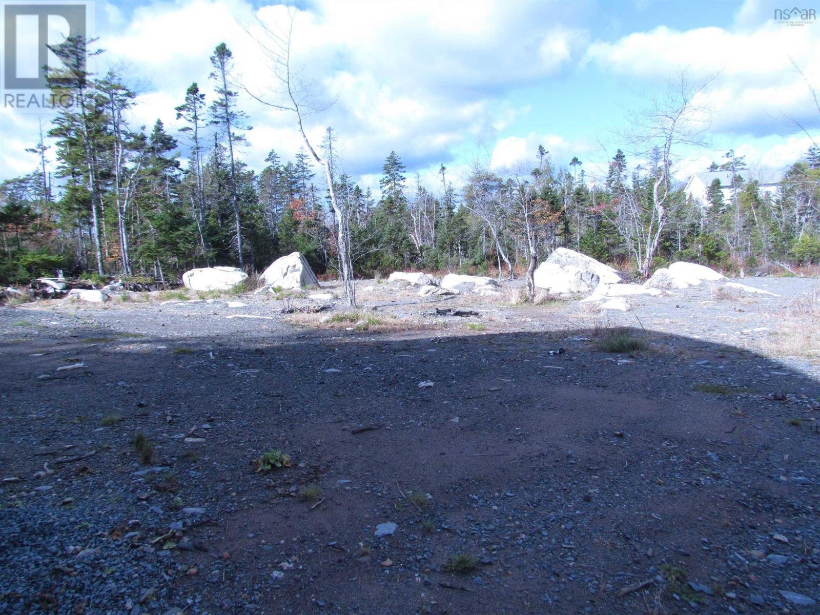 For sale 523 Westwood Boulevard, Upper Tantallon, Nova Scotia B3Z4K2