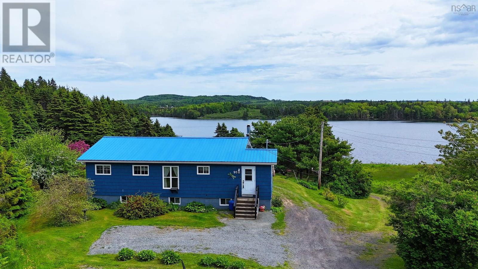 For sale 96 Landry Lane, Sampsonville, Nova Scotia B0E3B0 202400005