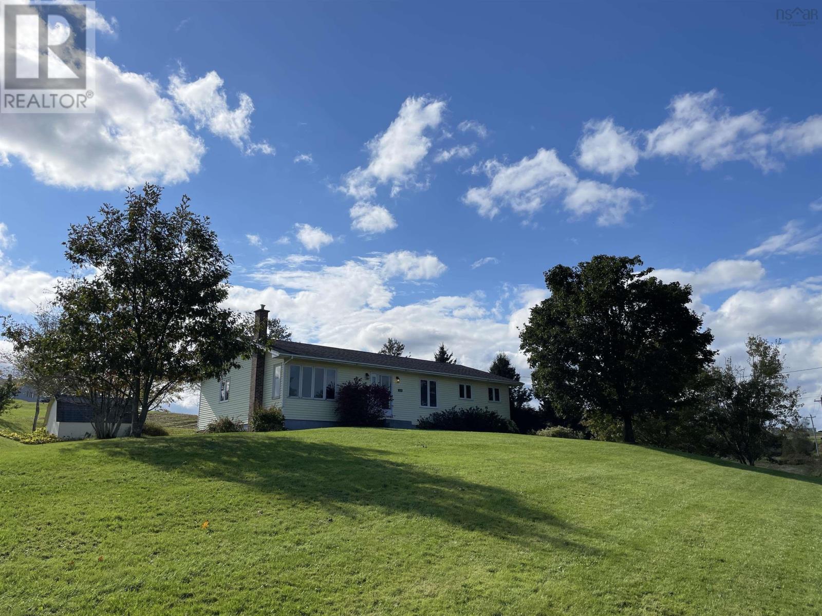 For sale 124 South River Loop, Lower South River, Nova Scotia B2G0B4