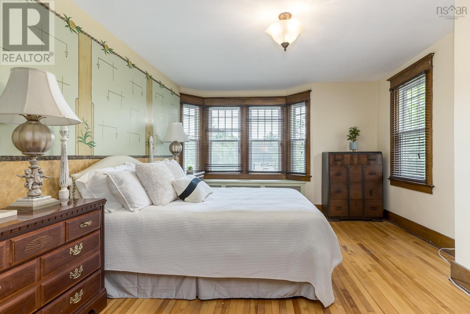 For sale 580 Main Street, Wolfville, Nova Scotia B4P1E6 202320863