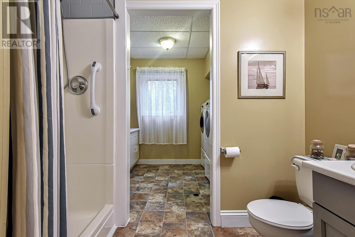 For sale 22 Jarret Lane, Hammonds Plains, Nova Scotia B4B1M9 202323117 REALTOR.ca