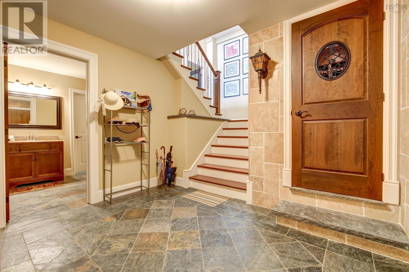 For sale 185 Fergusons Cove Road, Halifax, Nova Scotia B3V1L7