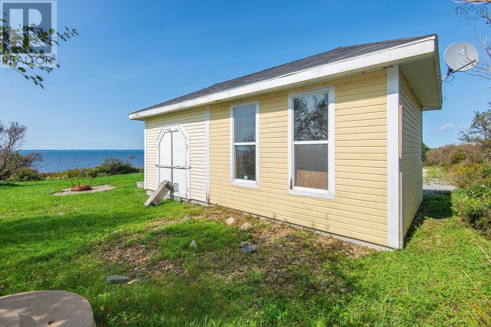 For sale 9309 Highway 1, Meteghan River, Nova Scotia B0W2L0