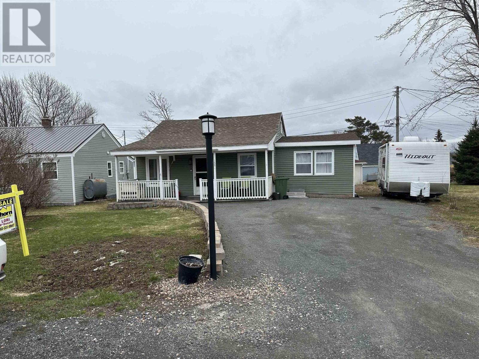 For sale 135 Oak Street, Pictou, Nova Scotia B0K1H0 202400283