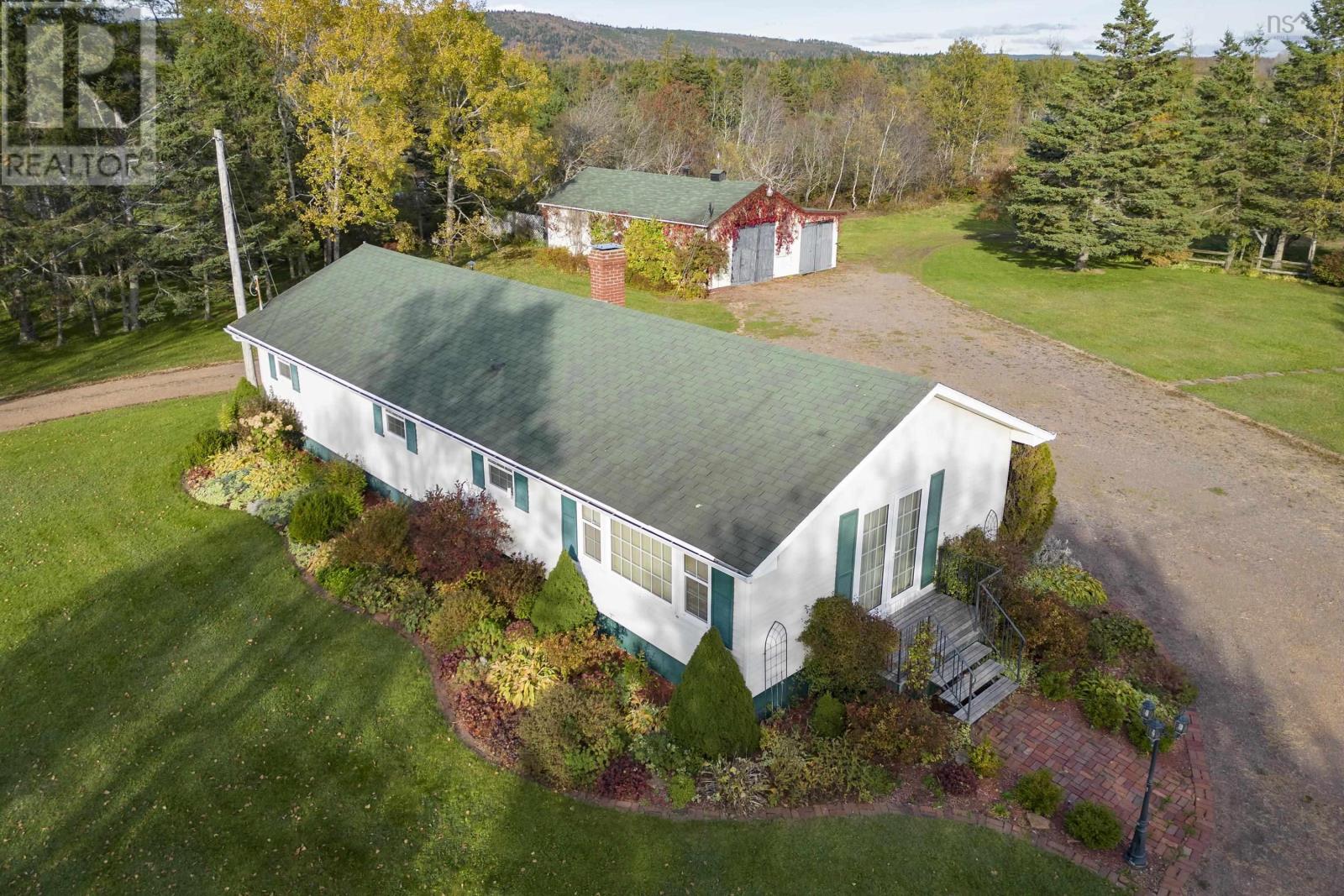 For sale 244 Beaver Dam Road, Parrsboro, Nova Scotia B0M1S0