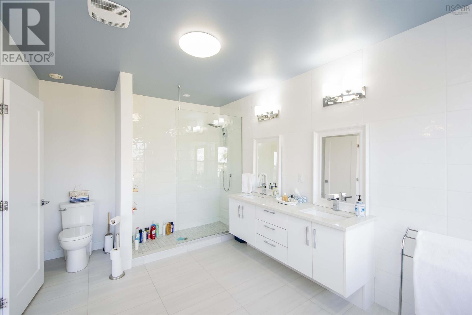 For sale 229 Amesbury Gate, Bedford, Nova Scotia B4B0R8 202323204 REALTOR.ca