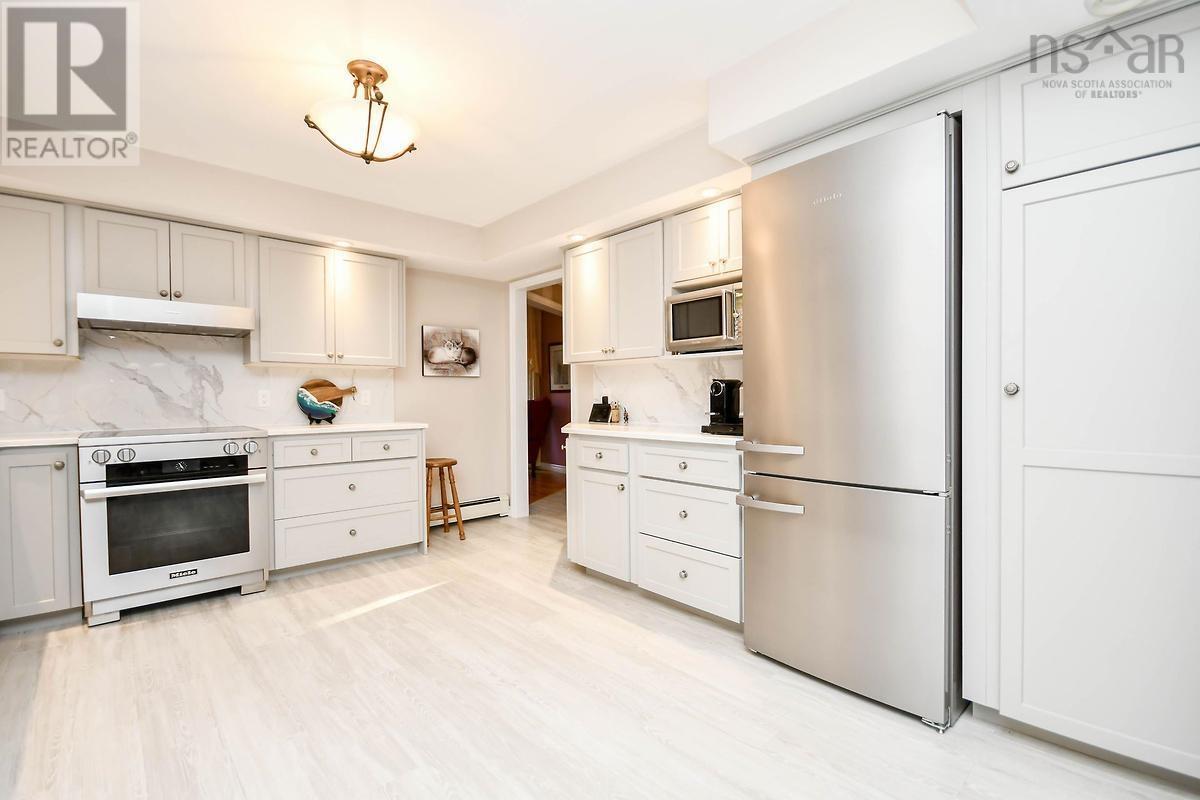 For sale 27 Newport Drive, Fall River, Nova Scotia B2T1A4 202322857