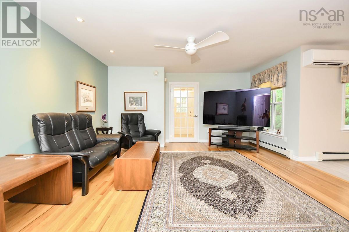 For sale 27 Newport Drive, Fall River, Nova Scotia B2T1A4 202322857