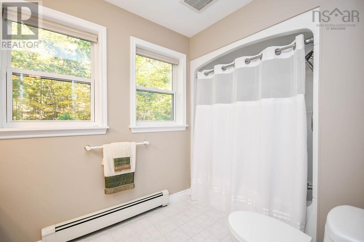 For sale 27 Newport Drive, Fall River, Nova Scotia B2T1A4 202322857