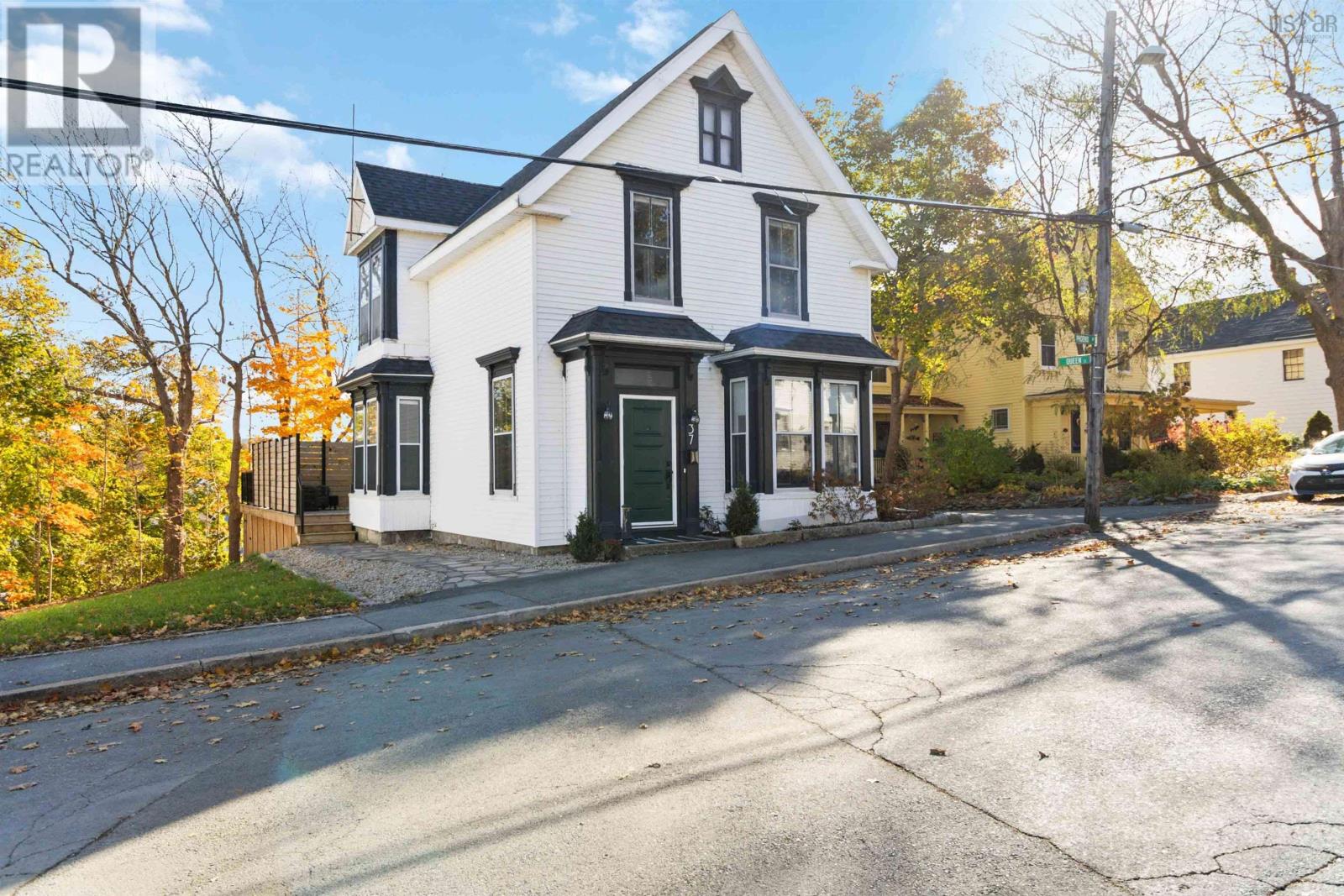 For sale 37 Phoenix Street, Bridgewater, Nova Scotia B4V2H6