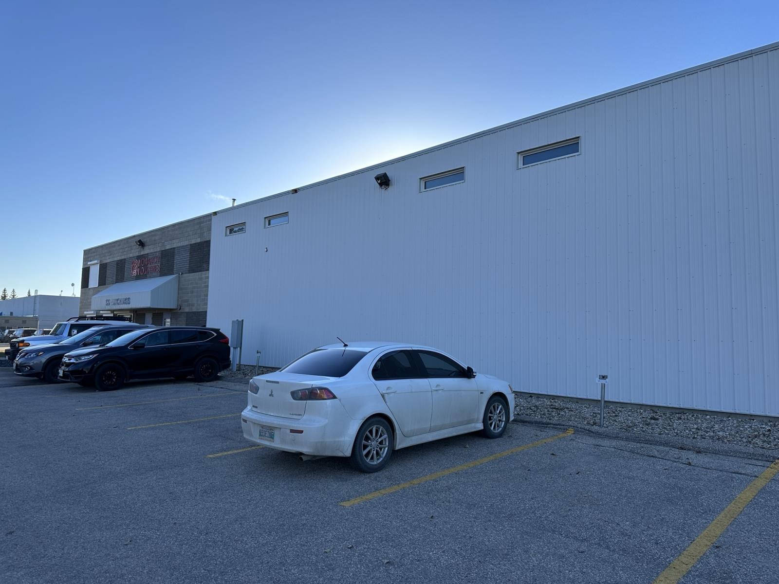 For lease 90 Hutchings St, Winnipeg, Manitoba R2X3B1