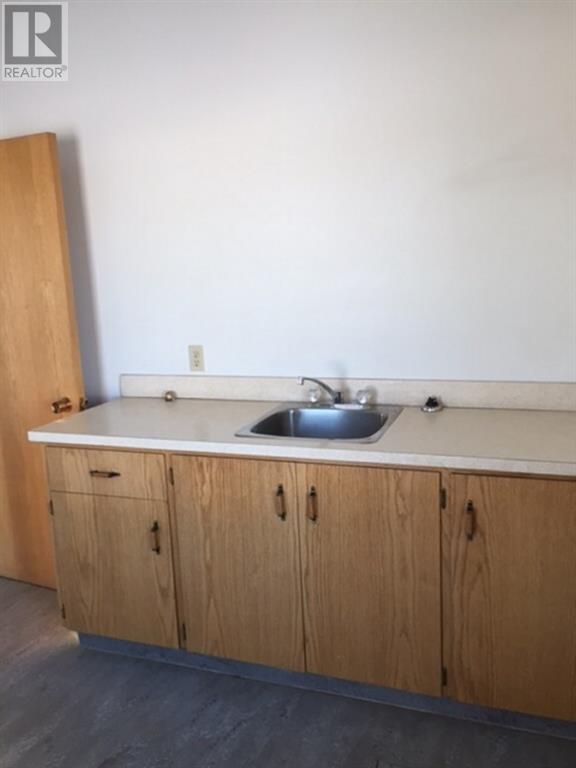 For sale 2 Banff Avenue, Rainbow Lake, Alberta T0H2Y0 A1048164