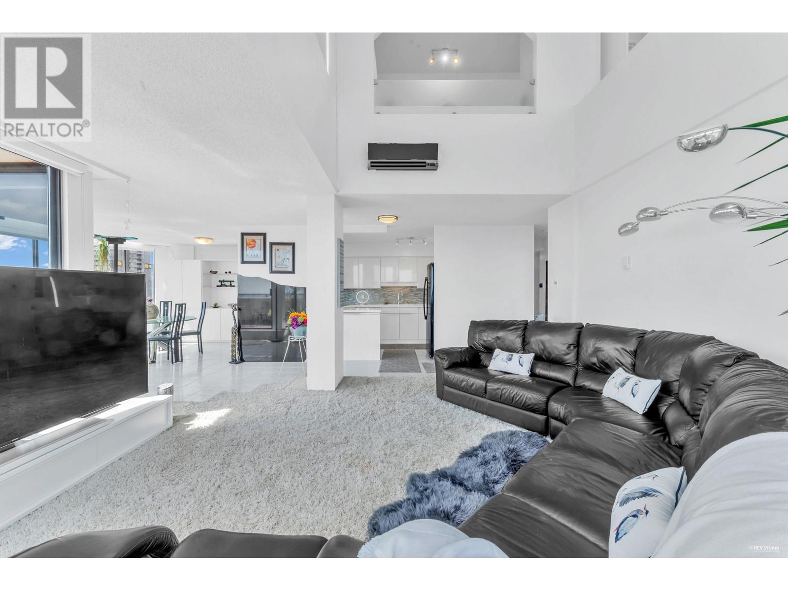For sale 2603 6540 BURLINGTON AVENUE, Burnaby, British Columbia V5H4G3 R2841347 REALTOR.ca